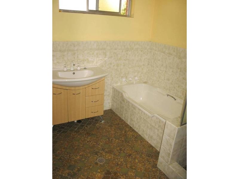 8 Proctor Street, Armidale NSW 2350