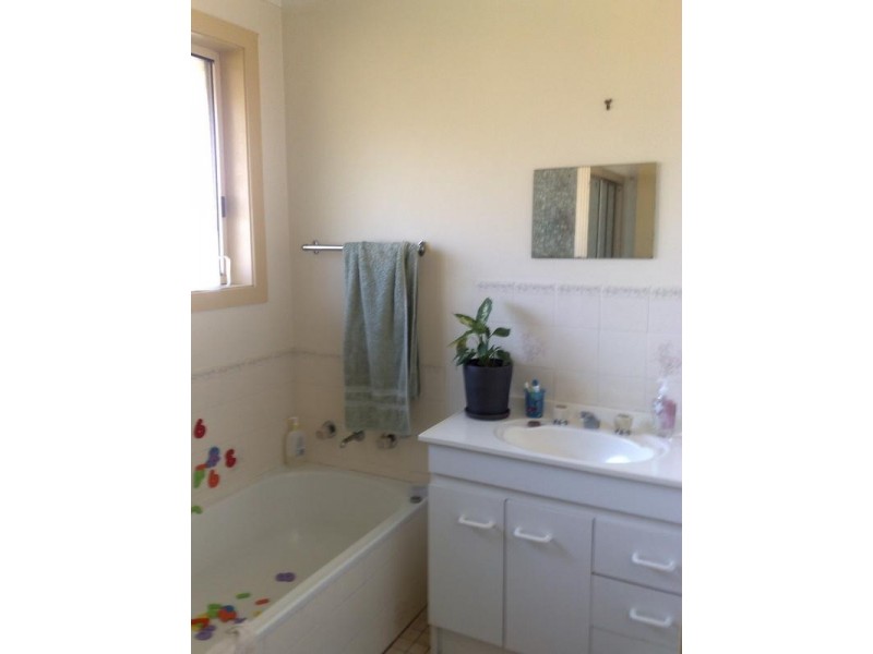 15 Verna Close, Armidale NSW 2350