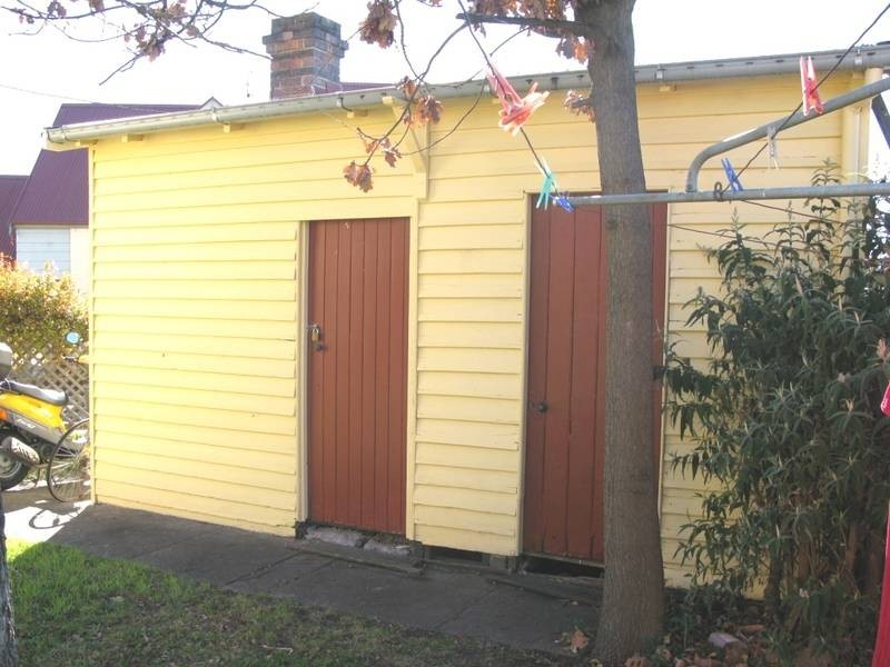 247 Brown Street, Armidale NSW 2350