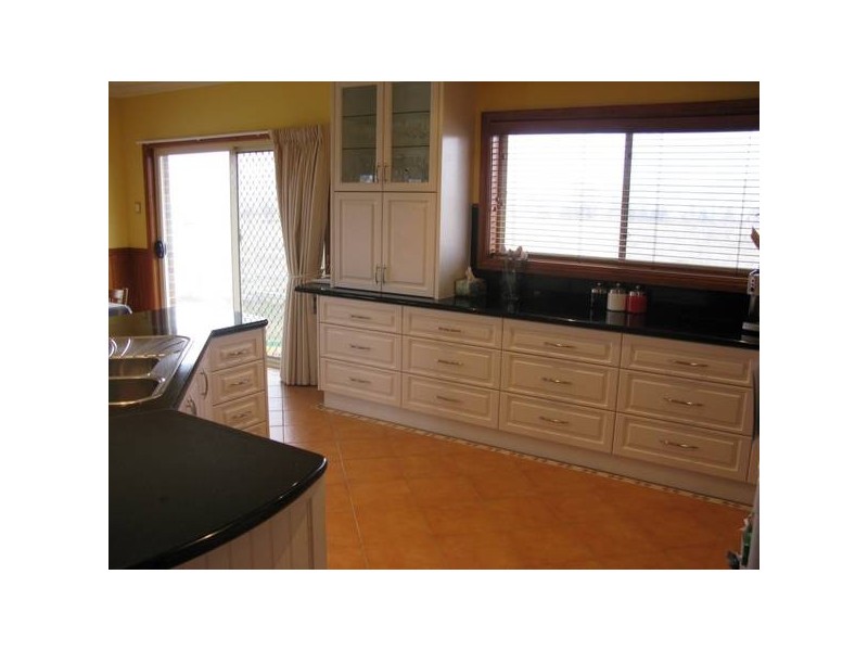 41 McCannas Road, Armidale NSW 2350