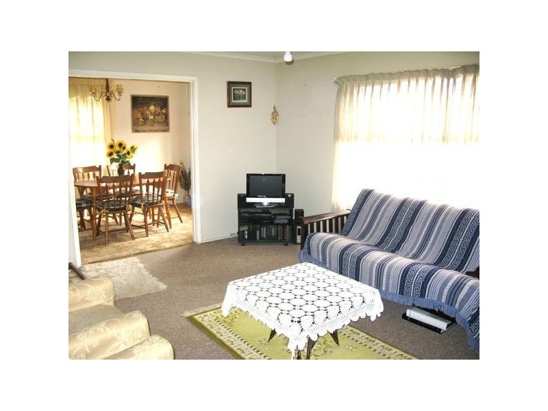 2 Ash Tree Drive, Armidale NSW 2350