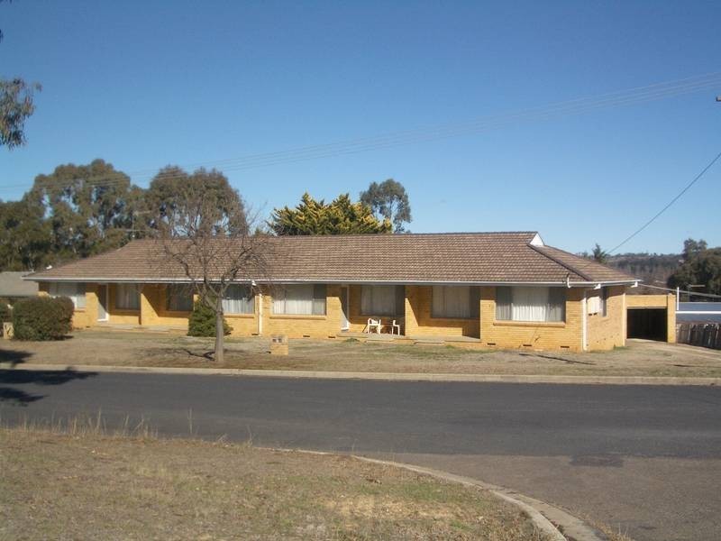 1/26 Glass Street, Armidale NSW 2350
