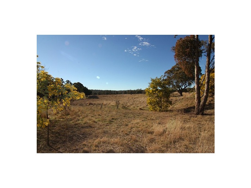 84 Kendall Road, Armidale NSW 2350