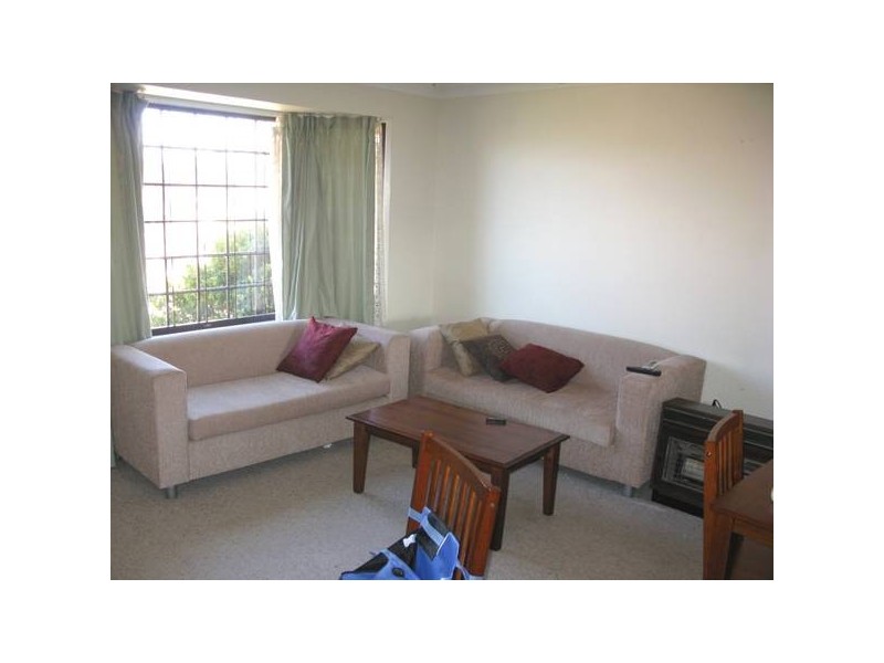 2/27 Murray Avenue, Armidale NSW 2350