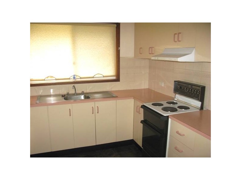 1/8 Nathaniel Pidgeon Drive, Armidale NSW 2350