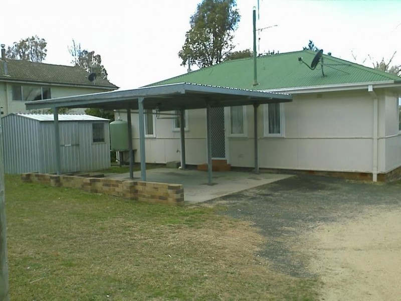 4 Douglas Street, Armidale NSW 2350