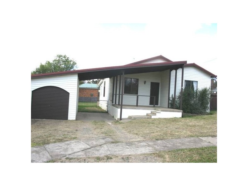 185 Allingham Street, Armidale NSW 2350