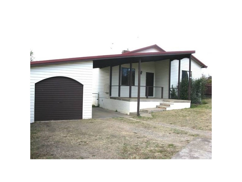 185 Allingham Street, Armidale NSW 2350