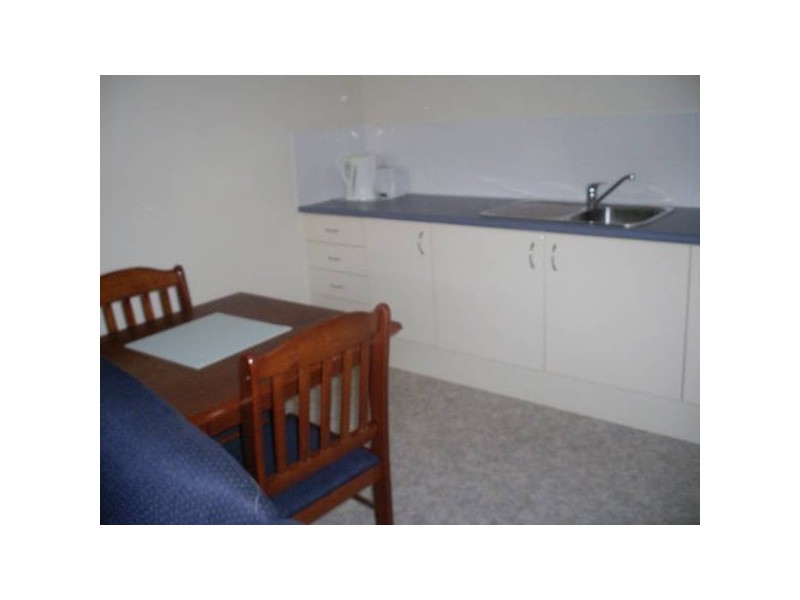 18/80 Queen Elizabeth Drive, Armidale NSW 2350