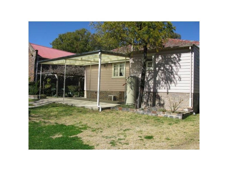131 Mann Street, Armidale NSW 2350