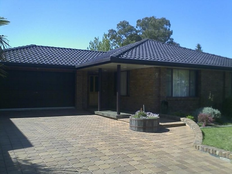 9 Mayfield Avenue, Armidale NSW 2350