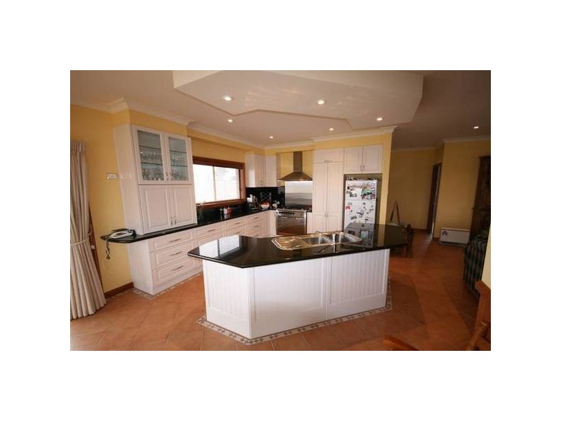 41 McCannas Road, Armidale NSW 2350