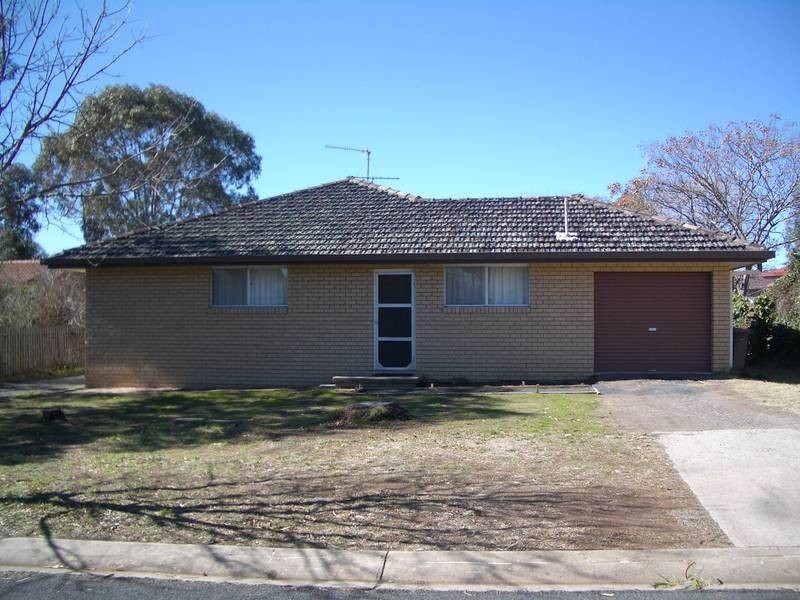 1/3 Atherton Street, Armidale NSW 2350