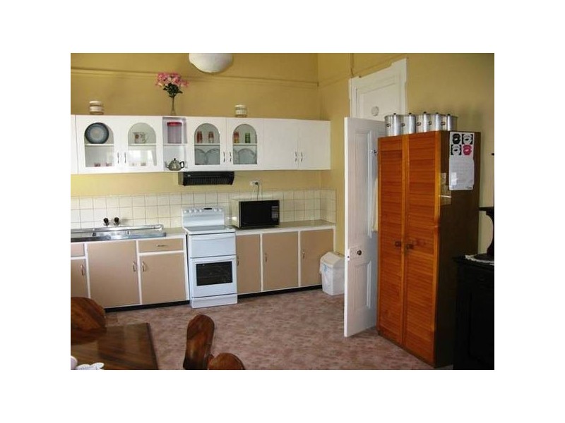 20 Grafton Road, Armidale NSW 2350