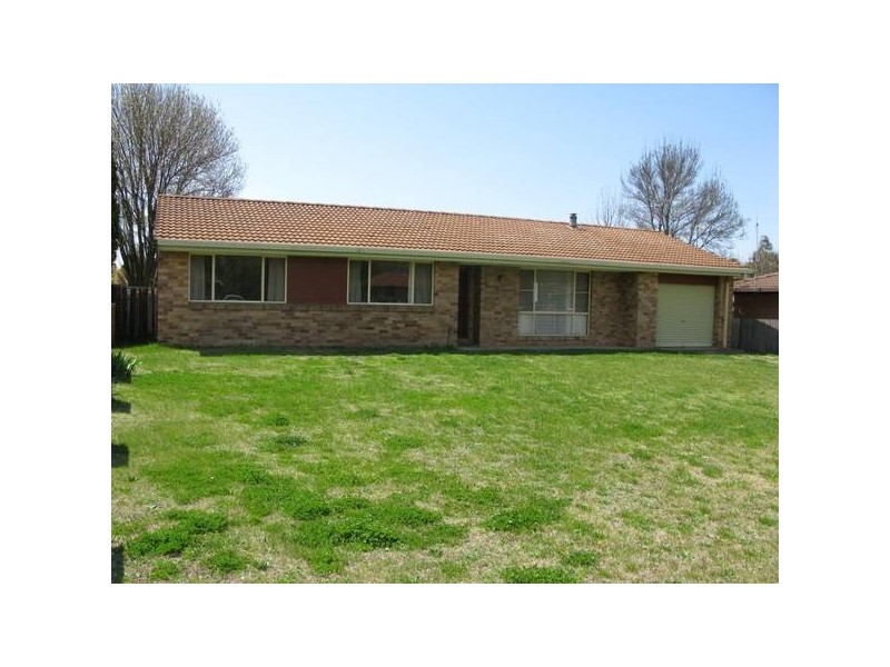 31 Wigan Avenue, Armidale NSW 2350