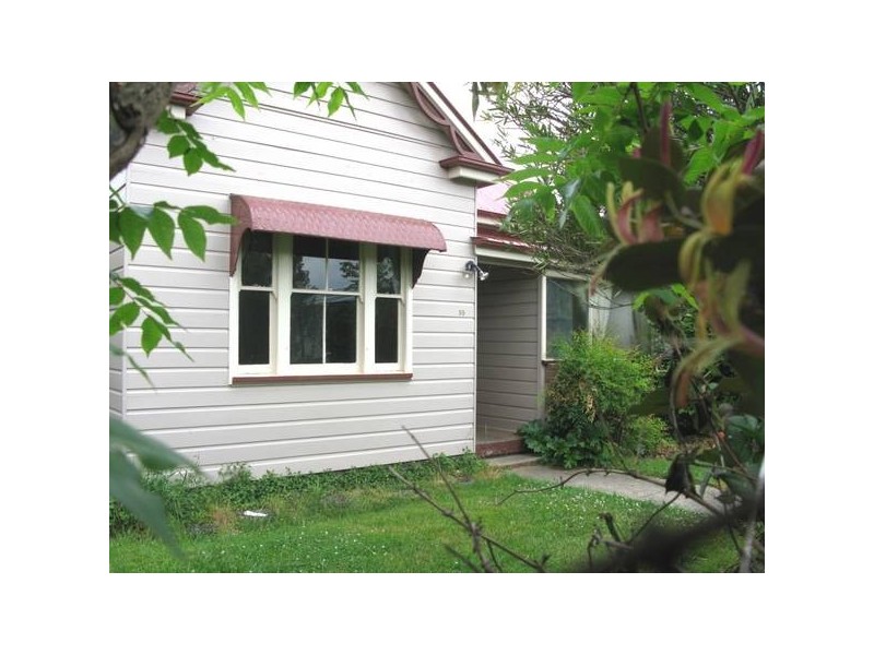 80 Kennedy Street, Armidale NSW 2350