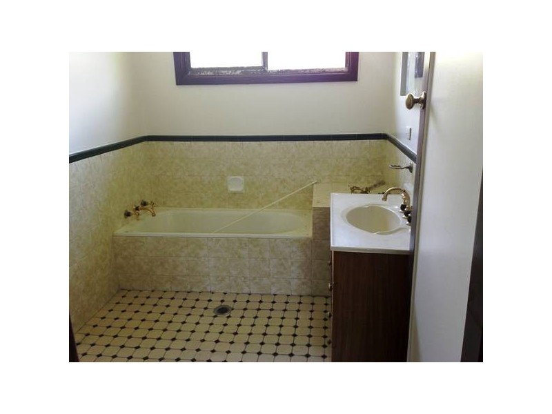 128 Handel Street, Armidale NSW 2350