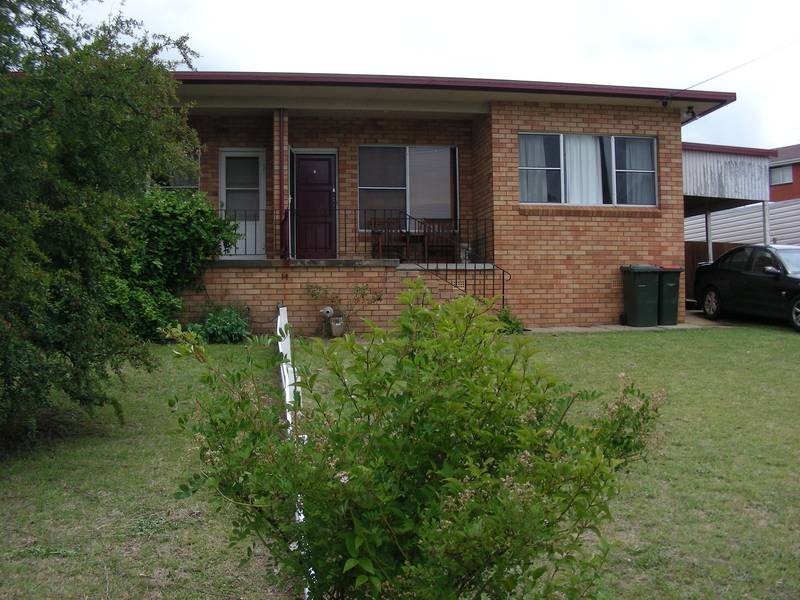 2/14 Chestnut Avenue, Armidale NSW 2350