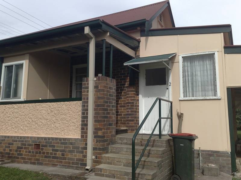 2/61 Markham Street, Armidale NSW 2350