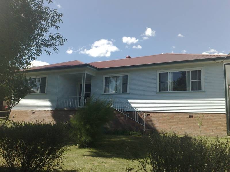 77 Newton Street, Armidale NSW 2350