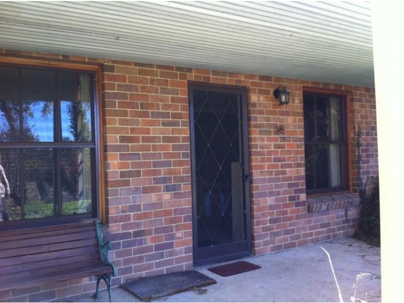 11 Braund Street, Armidale NSW 2350