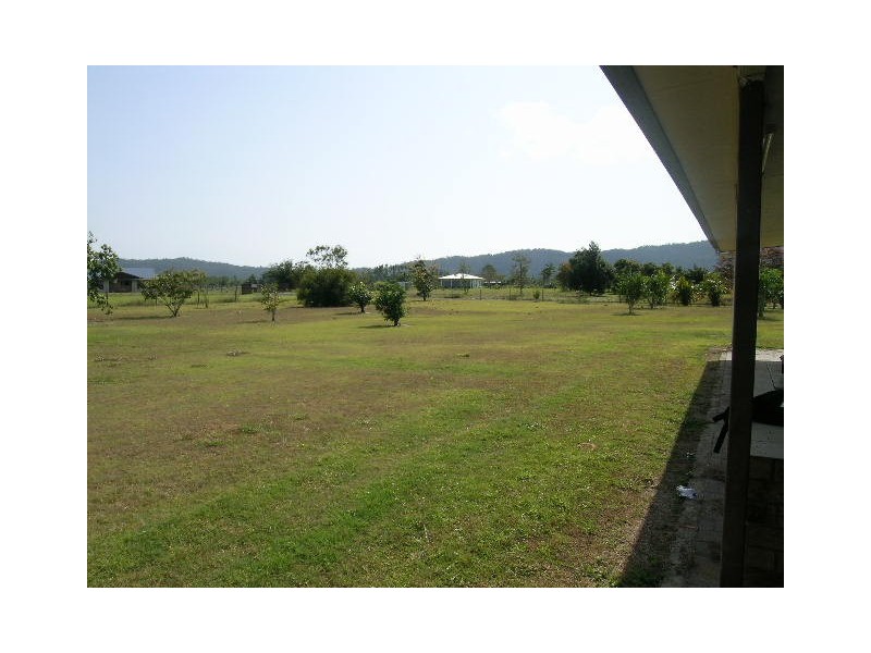 1 La Rocca, Innisfail QLD 4860