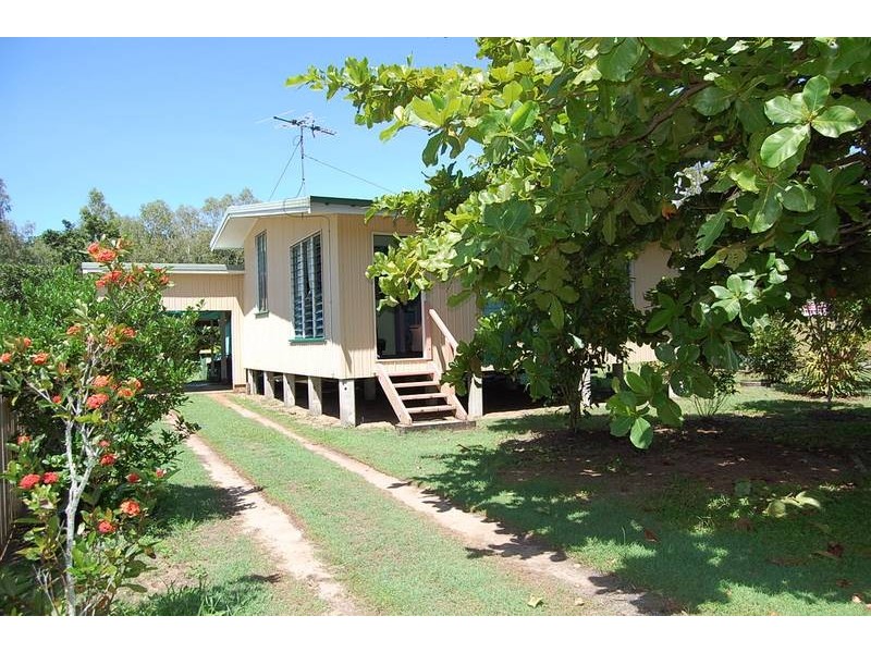 37 Evans, Bramston Beach QLD 4871