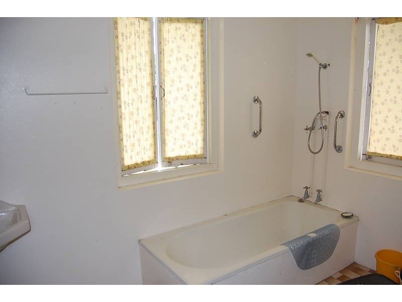 47 Howard Kennedy, Babinda QLD 4861