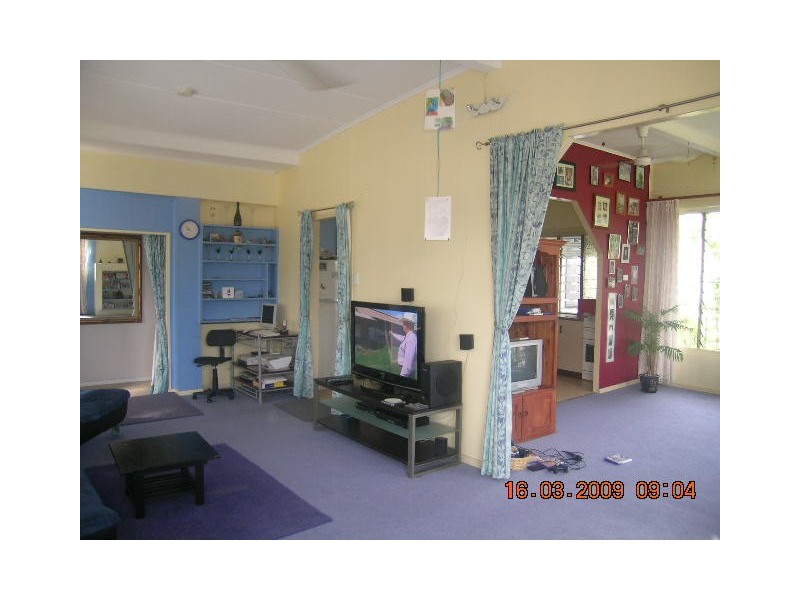 8 howe, East Innisfail QLD 4860