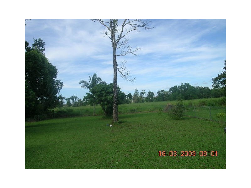 8 howe, East Innisfail QLD 4860