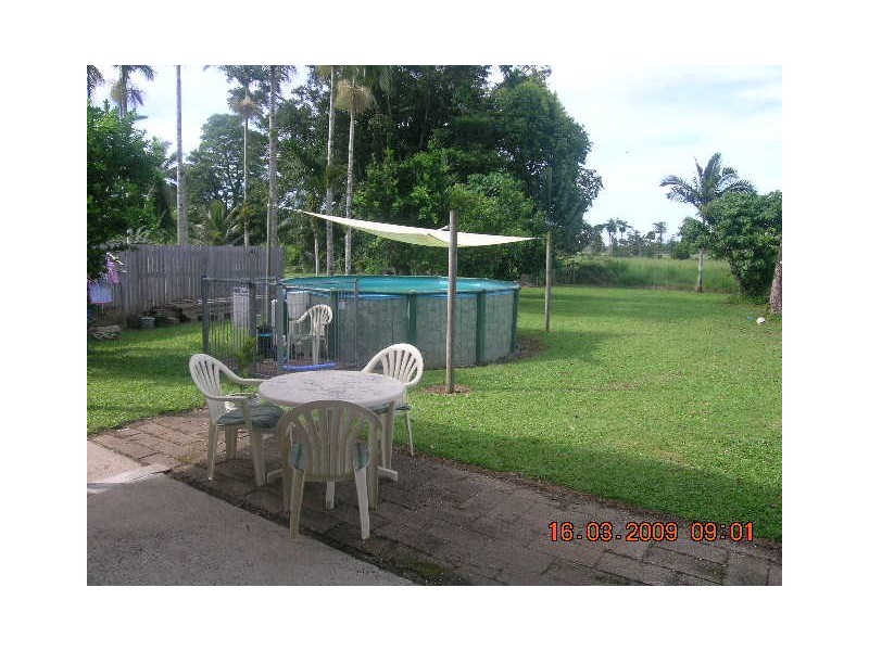 8 howe, East Innisfail QLD 4860