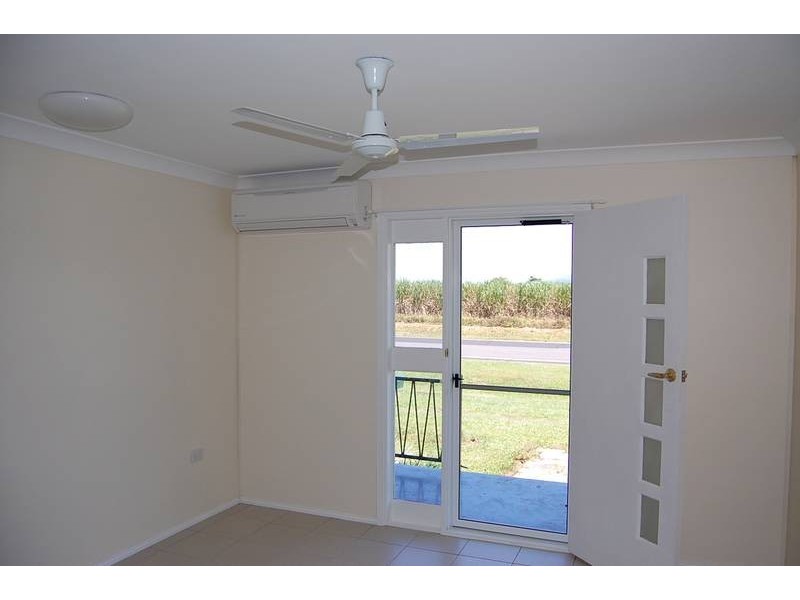 2/14/ Harbour road, Innisfail QLD 4860