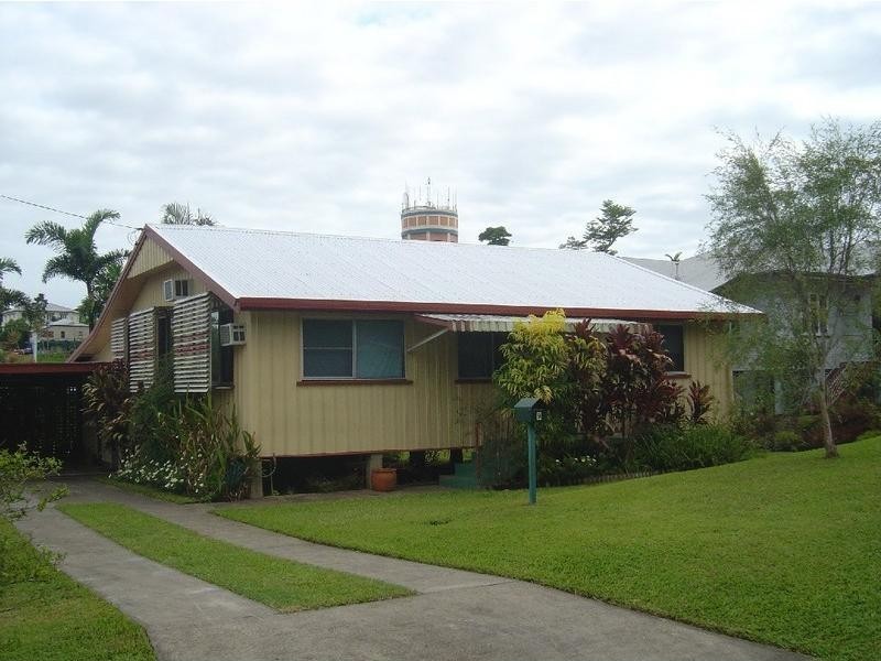 9 Bartle, Innisfail QLD 4860