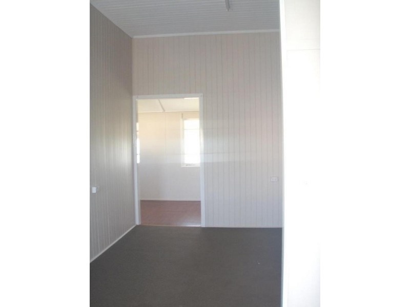 1/10 Charles, Innisfail QLD 4860