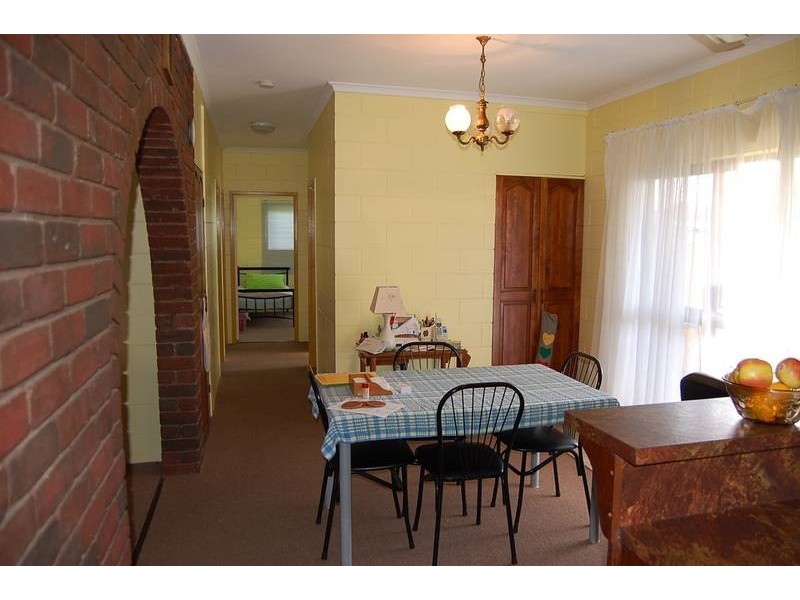 9 Batchelor, Innisfail QLD 4860