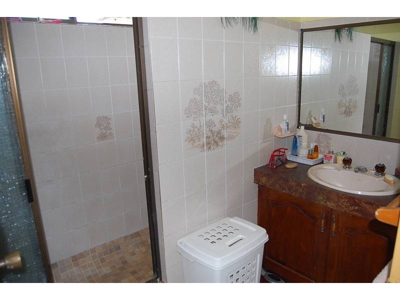 9 Batchelor, Innisfail QLD 4860