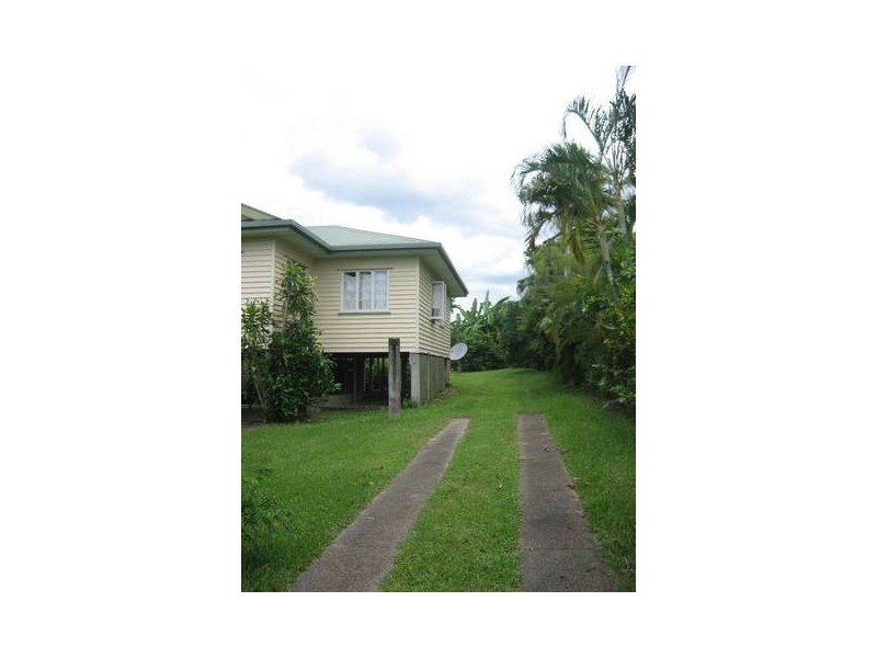 55 Laurie Street, Innisfail QLD 4860