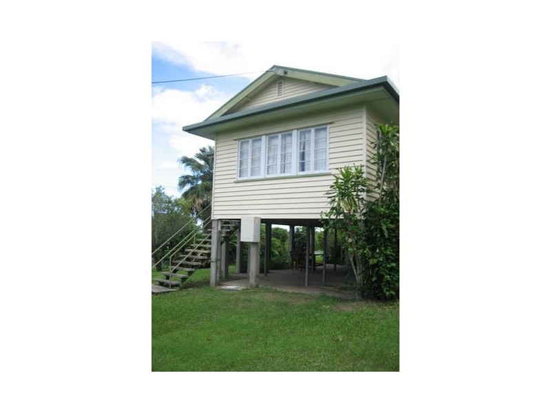 55 Laurie Street, Innisfail QLD 4860