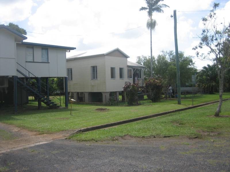 12 Charles Street, Innisfail QLD 4860