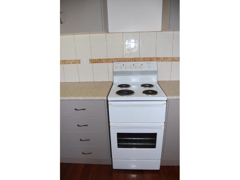 8 Maud Street, Flying Fish Point QLD 4860