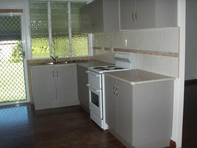 8 Maud Street, Flying Fish Point QLD 4860