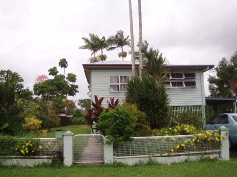 5 Rowney Street, East Innisfail QLD 4860