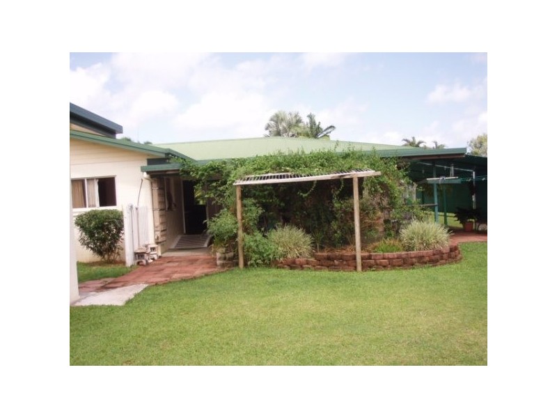 17 Castor, Mourilyan QLD 4858