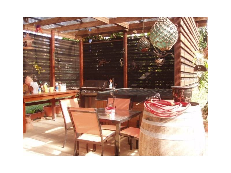 4 Bartle street, East Innisfail QLD 4860