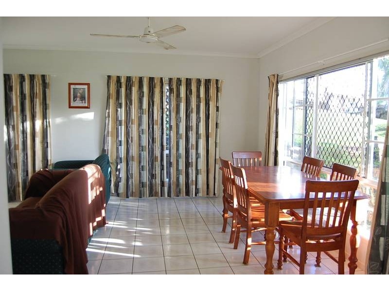 6 boulter close, Belvedere QLD 4860