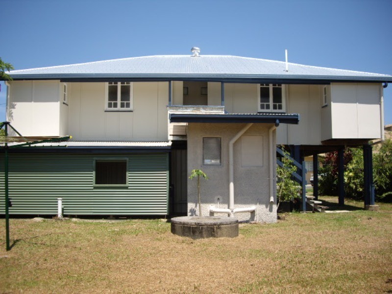 1/10 Charles Street, Innisfail QLD 4860