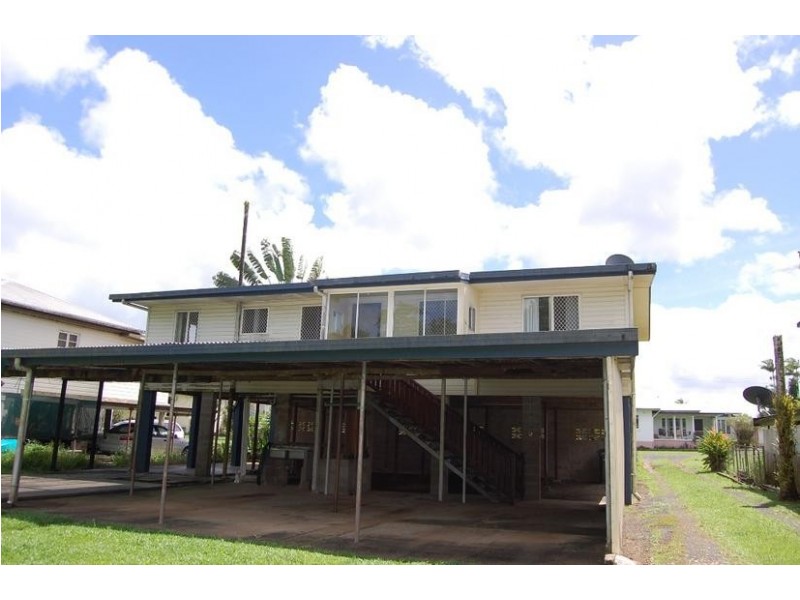8 Oak Street, Innisfail QLD 4860
