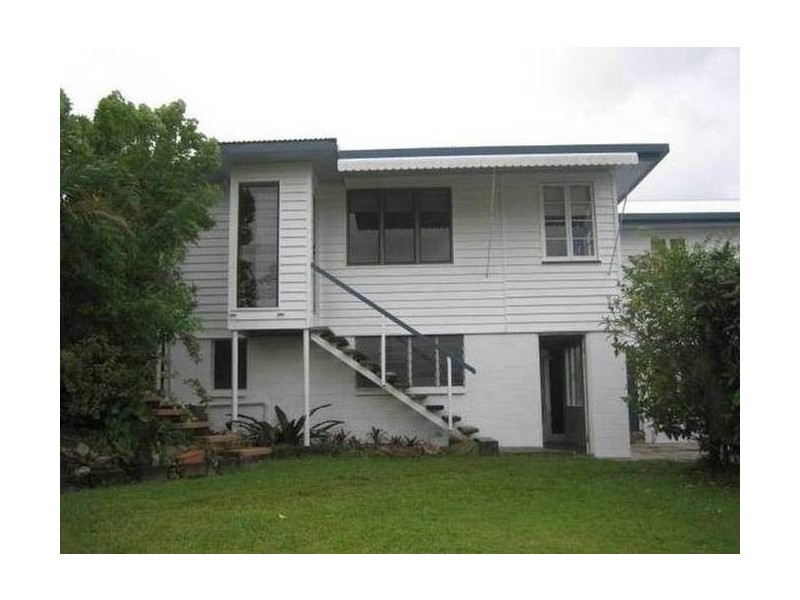 18 Hickey Street, Innisfail QLD 4860