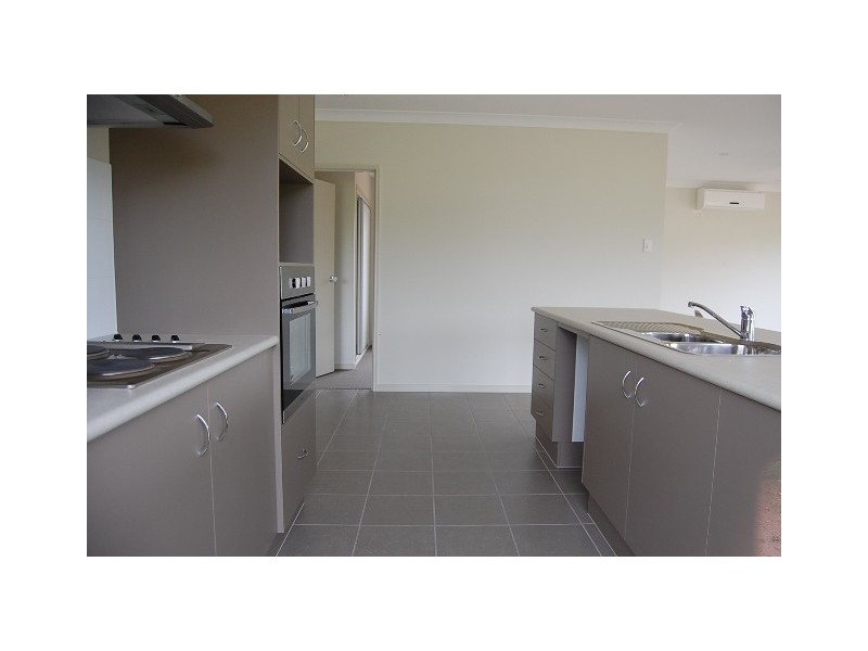 16 Belvedere Avenue, Innisfail QLD 4860