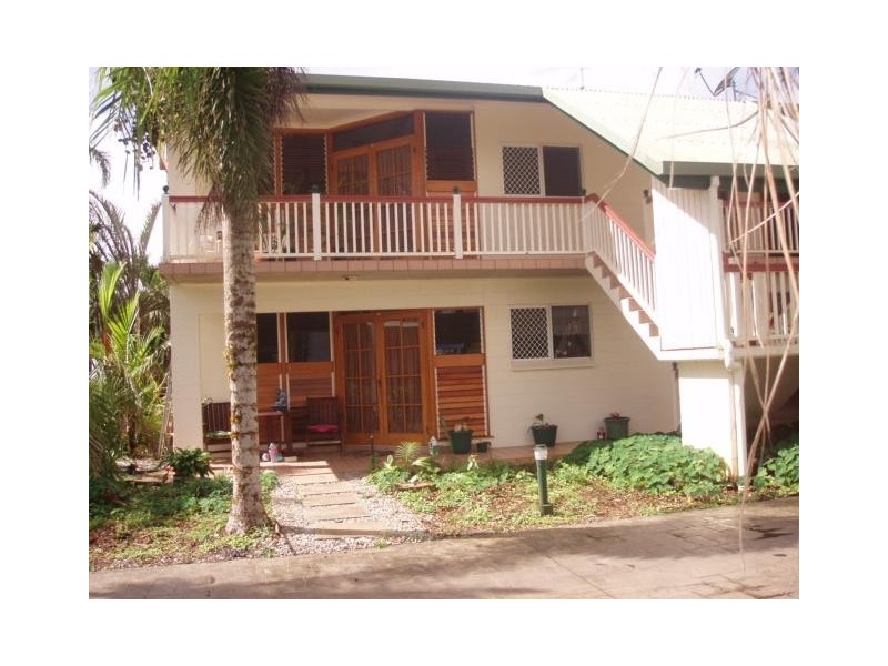 8 Bon Villa Avenue, Innisfail QLD 4860